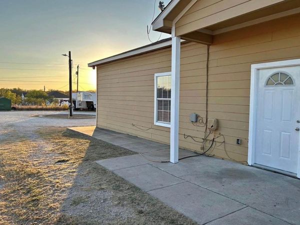 10342 Doyle RD , Unit 1B, Del Valle, TX 78617