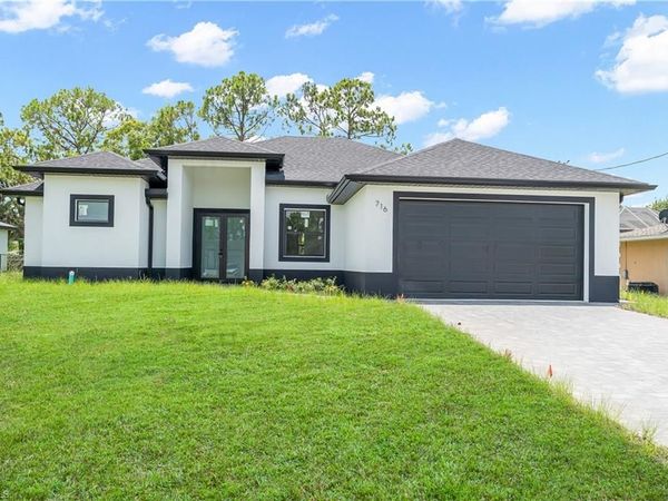 716 Connecticut LN , LEHIGH ACRES, FL 33936