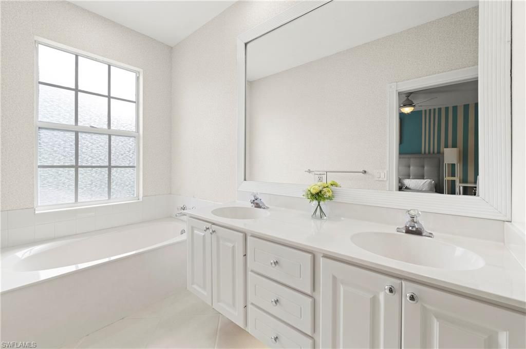 5513 Cove Cir, Unit 88, Naples, FL 34119 Photo
