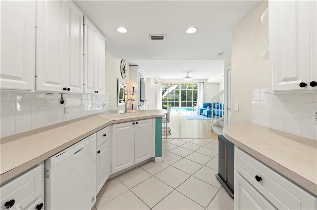 5513 Cove Cir, Unit 88, Naples, FL 34119 Photo