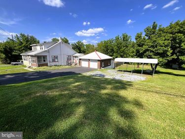 1660 SHIMERVILLE ROAD , EMMAUS, PA 18049