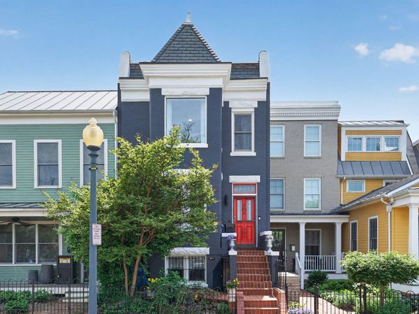1233 E ST SE , WASHINGTON, DC 20003