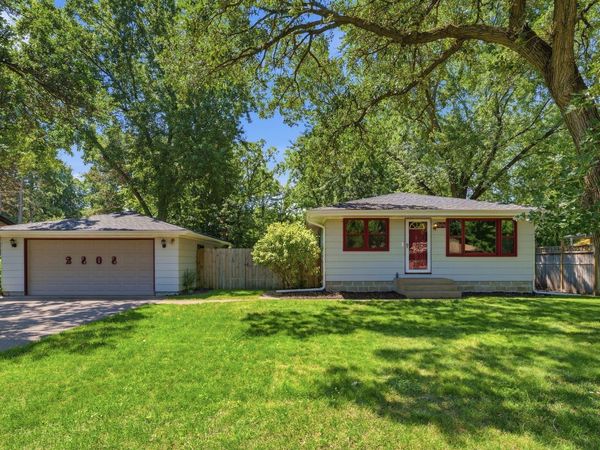2808 Laport Drive, Mounds View, MN 55112