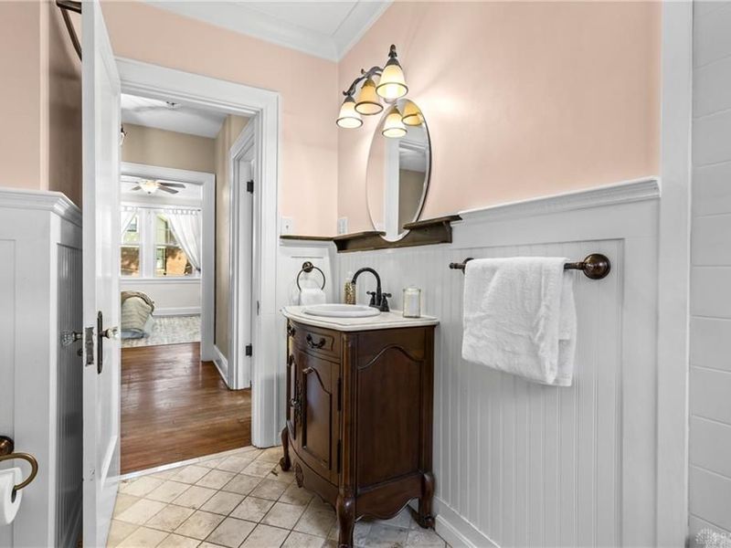 3841 Hyde Park Avenue, Cincinnati, OH 45209 Photo 23