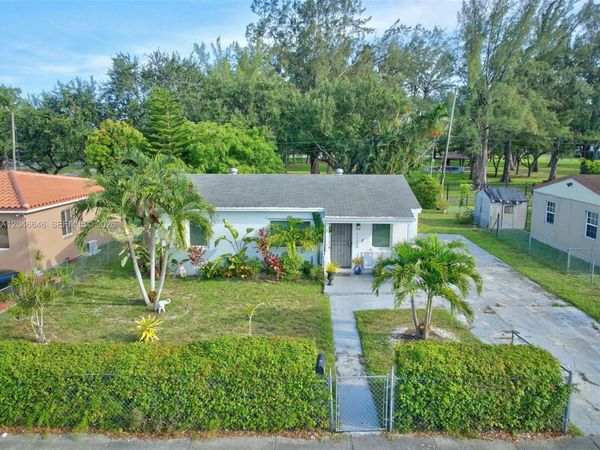 1230 NW 84th Ter , Miami, FL 33147