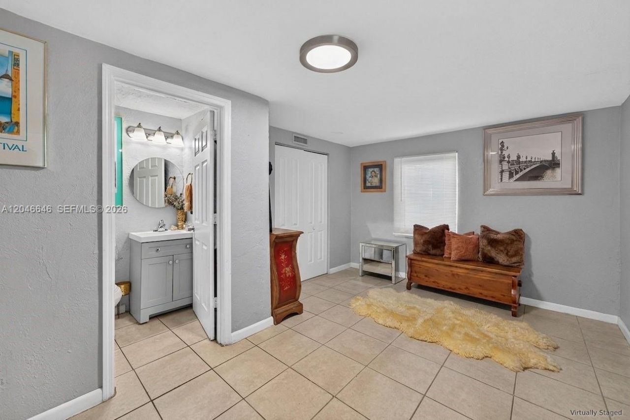 1230 NW 84th Ter , Miami, FL 33147 Photo