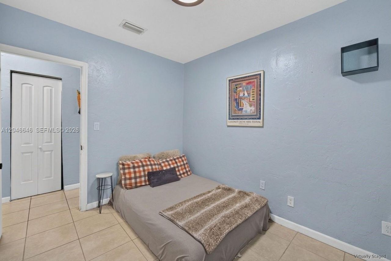 1230 NW 84th Ter , Miami, FL 33147 Photo