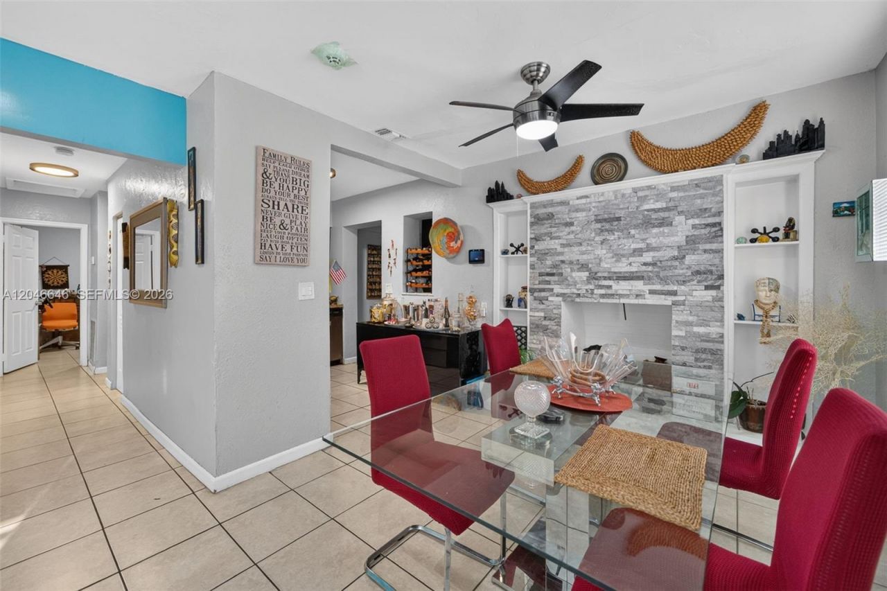 1230 NW 84th Ter , Miami, FL 33147 Photo