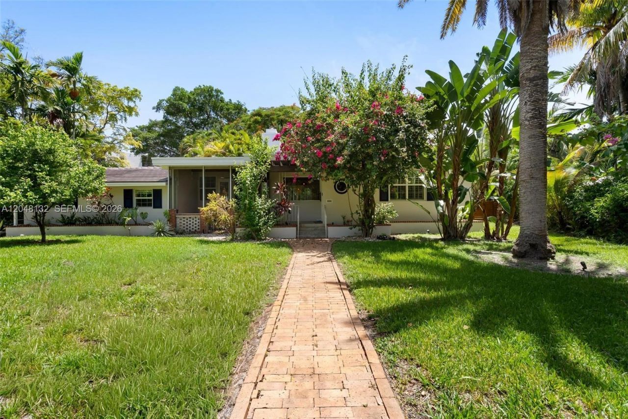 12045 Griffing Blvd, Biscayne Park, FL 33161 Photo