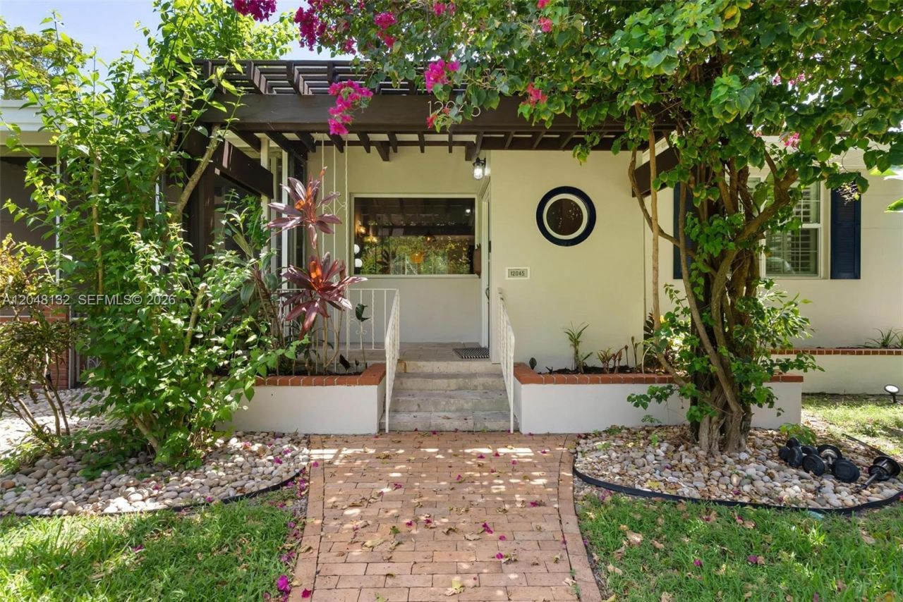 12045 Griffing Blvd, Biscayne Park, FL 33161 Photo