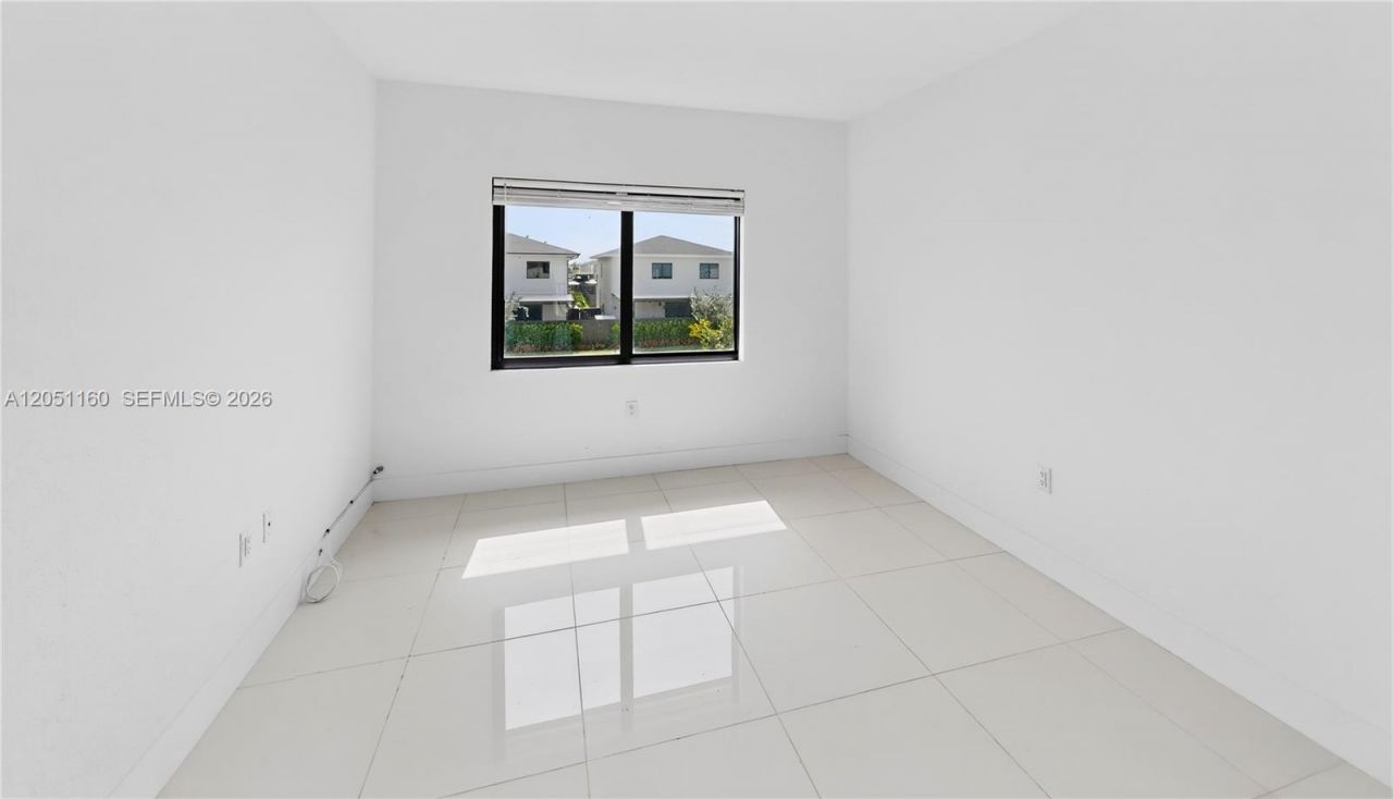 205 NW 12th Ct , Florida City, FL 33034 Photo