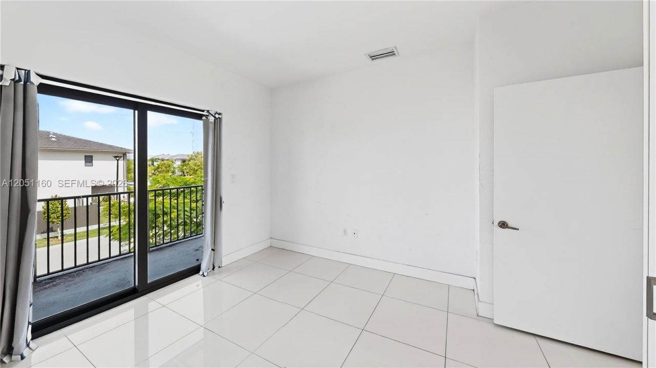205 NW 12th Ct , Florida City, FL 33034 Photo