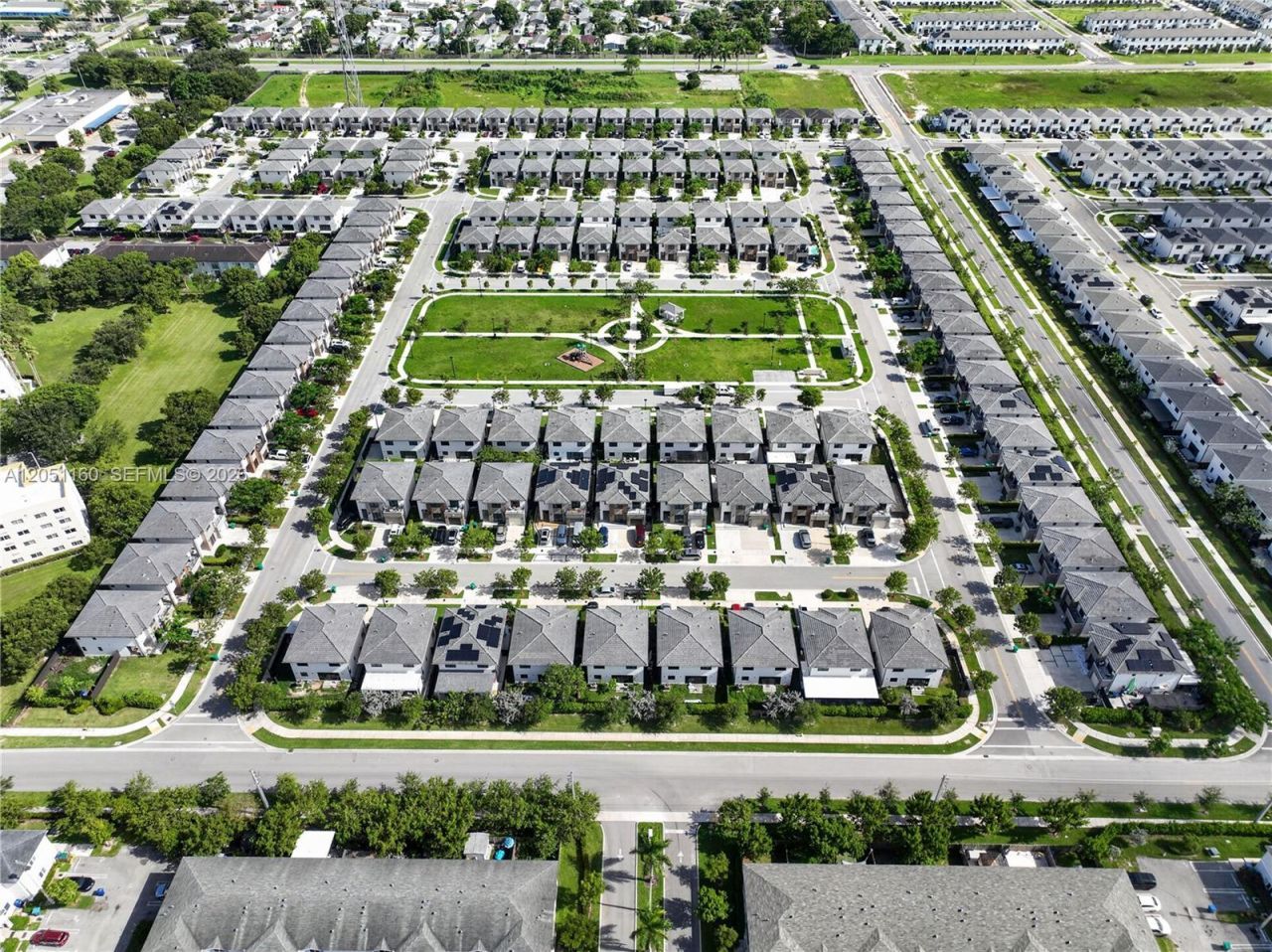 205 NW 12th Ct , Florida City, FL 33034 Photo