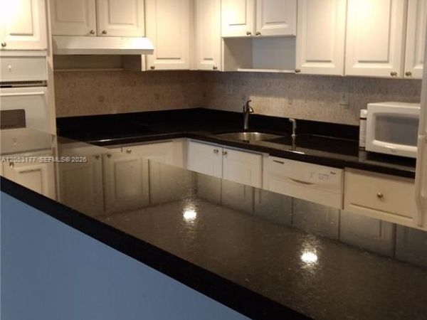 19390 Collins Avenue , Unit 1014, Sunny Isles Beach, FL 33160