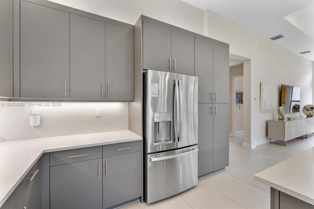 9801 Spruce Woods Dr , Boynton Beach, FL 33473 Photo