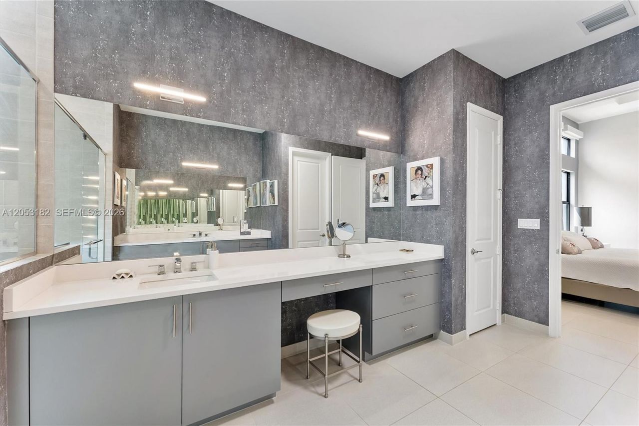 9801 Spruce Woods Dr , Boynton Beach, FL 33473 Photo