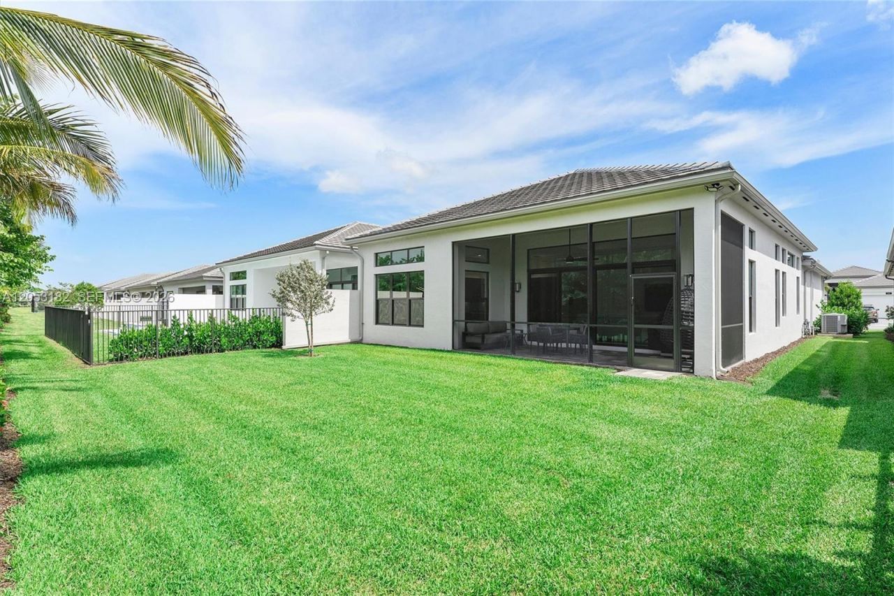 9801 Spruce Woods Dr , Boynton Beach, FL 33473 Photo