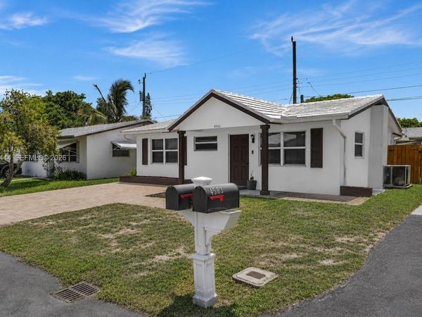 4561 NW 16th Ter , Tamarac, FL 33309
