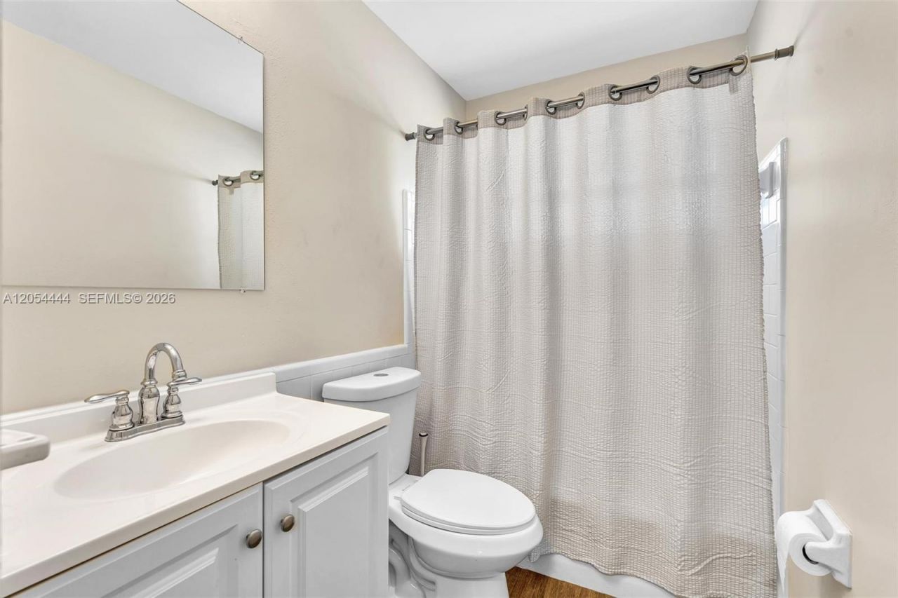 4561 NW 16th Ter, Tamarac, FL 33309 Photo