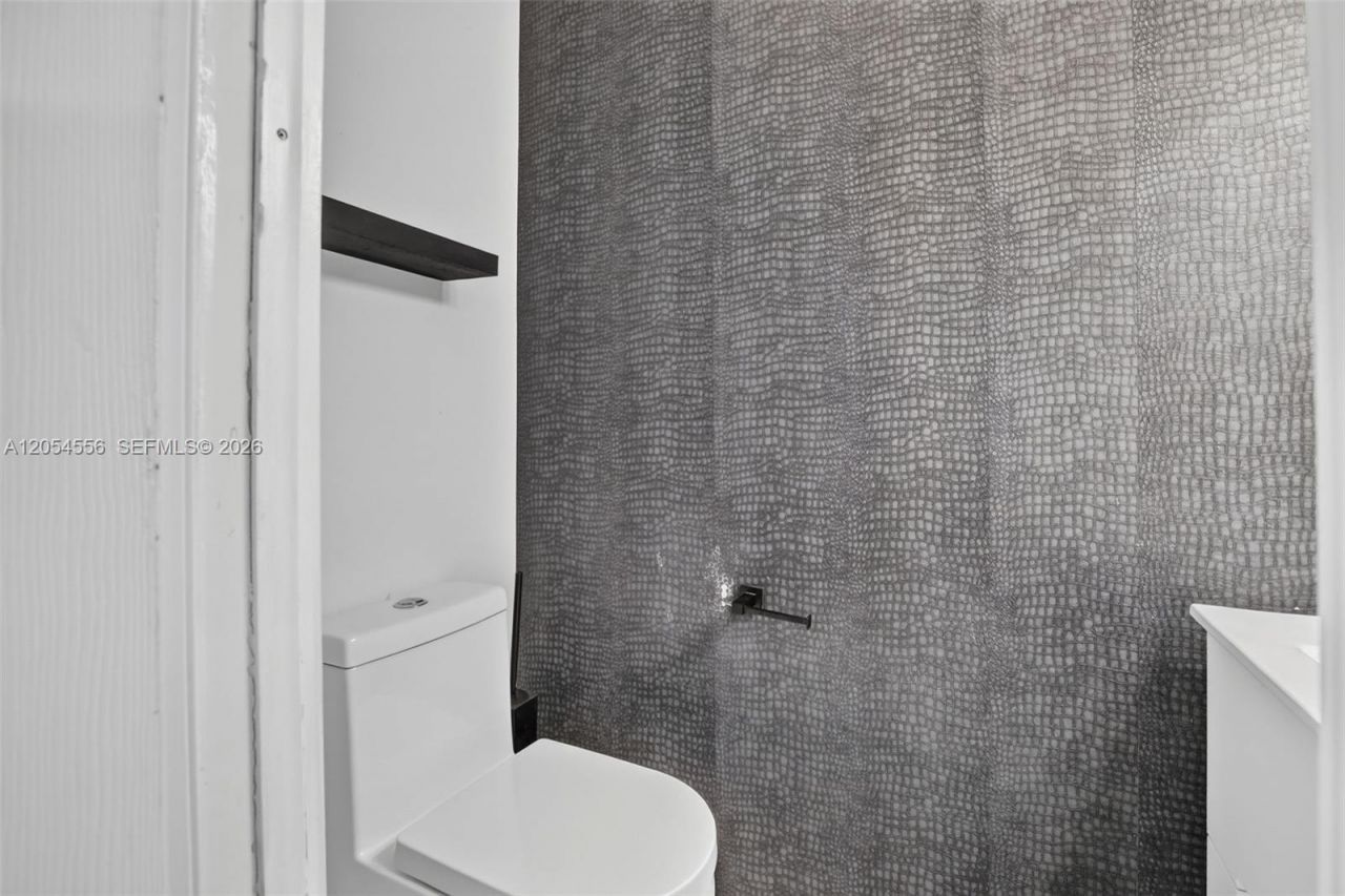 4070 Sierra Ter, Sunrise, FL 33351 Photo