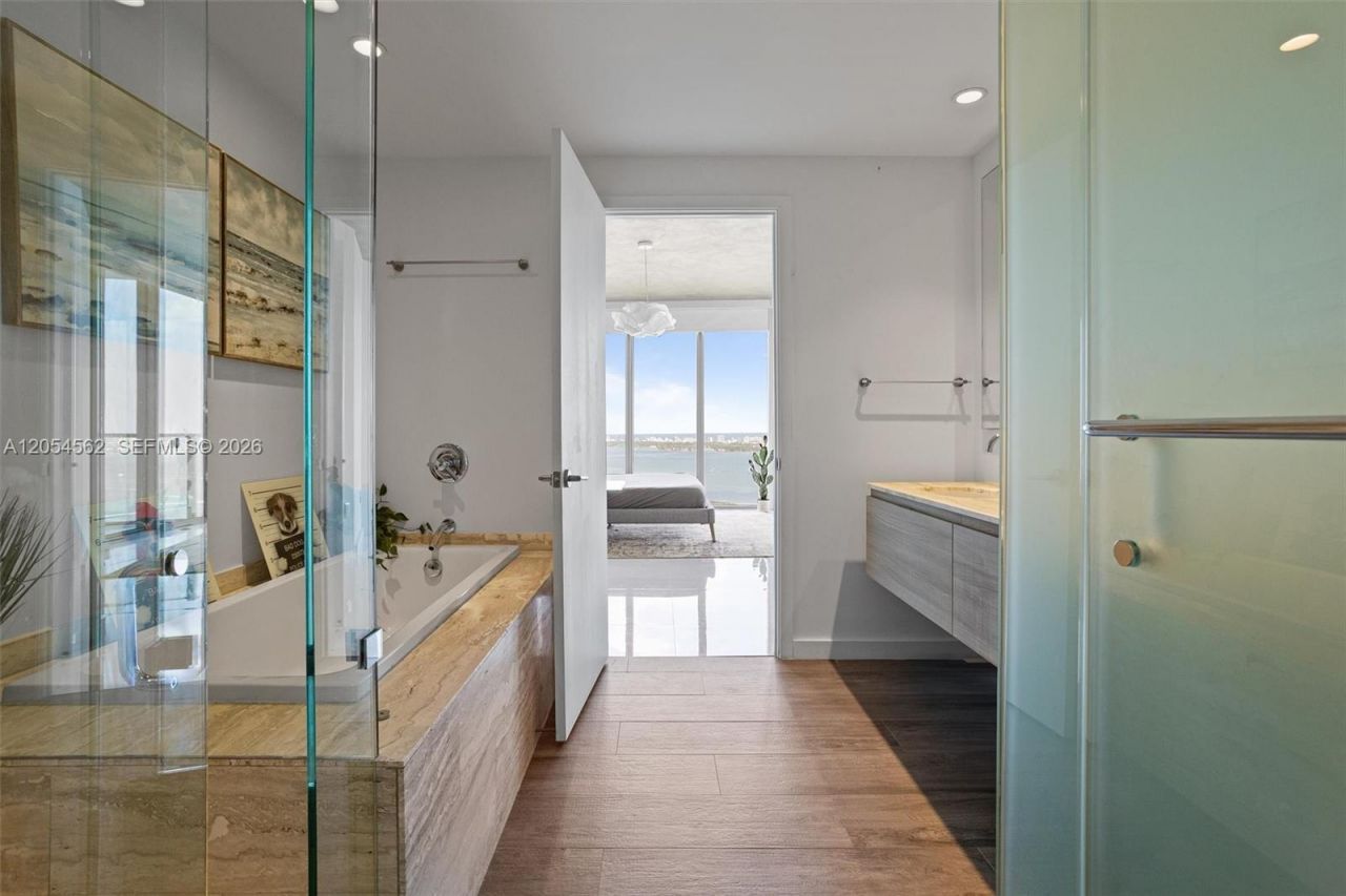 2900 NE 7th Ave , Unit 4205, Miami, FL 33137 Photo