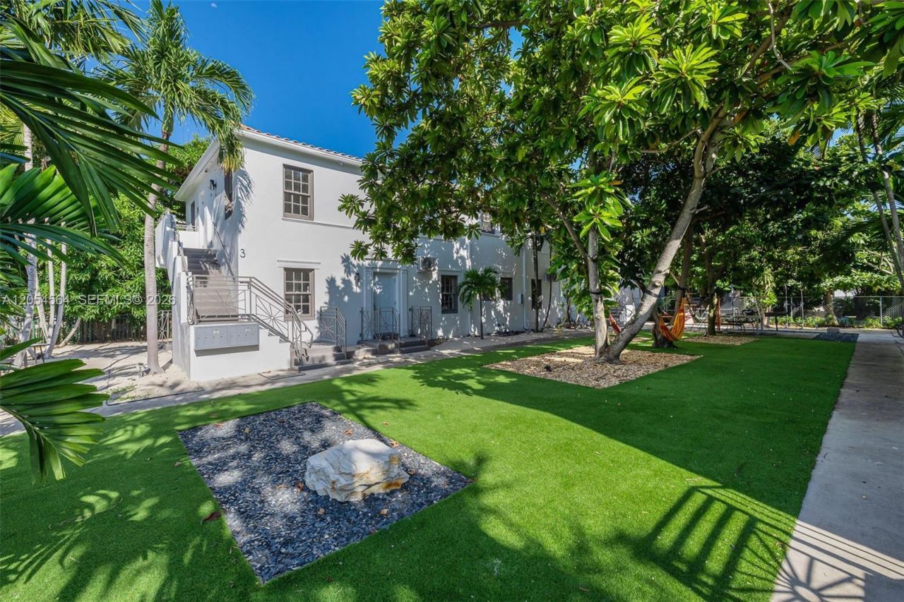 421 75th St, Unit 1, Miami Beach, FL 33141 Photo
