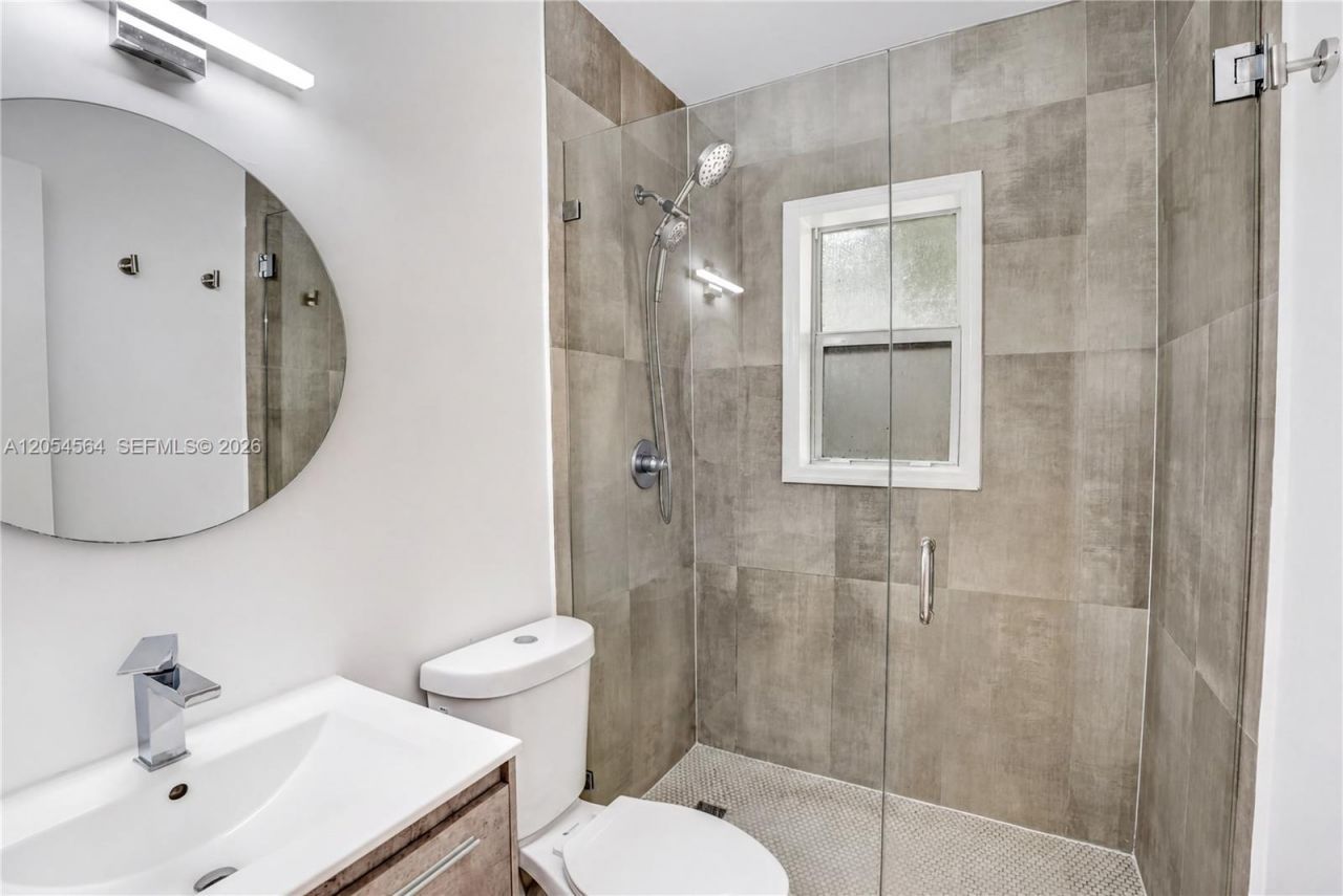 421 75th St, Unit 1, Miami Beach, FL 33141 Photo