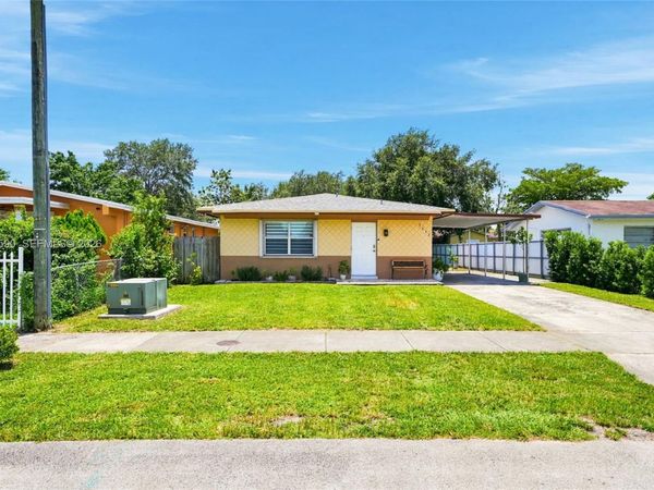 5632 SW 36th Ct , West Park, FL 33023