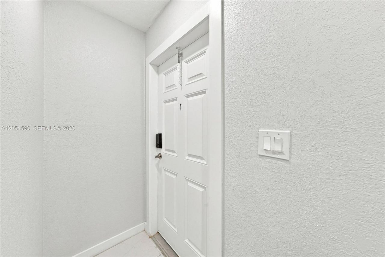 5632 SW 36th Ct , West Park, FL 33023 Photo