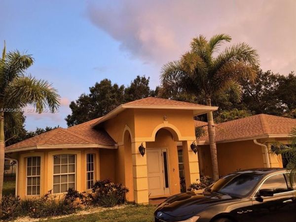 4856 ARCHIE LN , Fort Myers, FL 33905