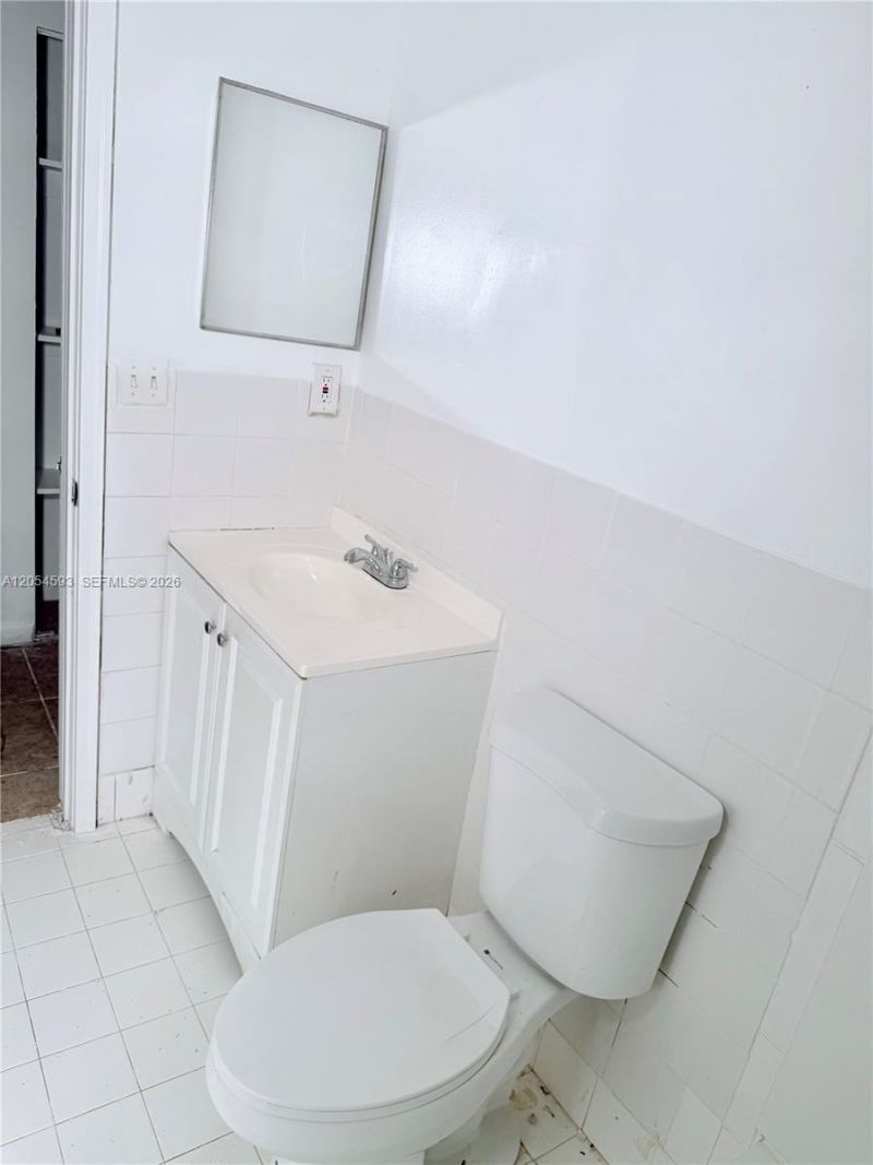 1561 NW 7th Ter , Pompano Beach, FL 33060 Photo