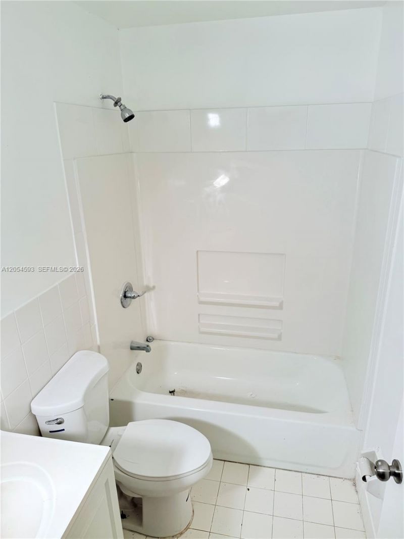 1561 NW 7th Ter , Pompano Beach, FL 33060 Photo