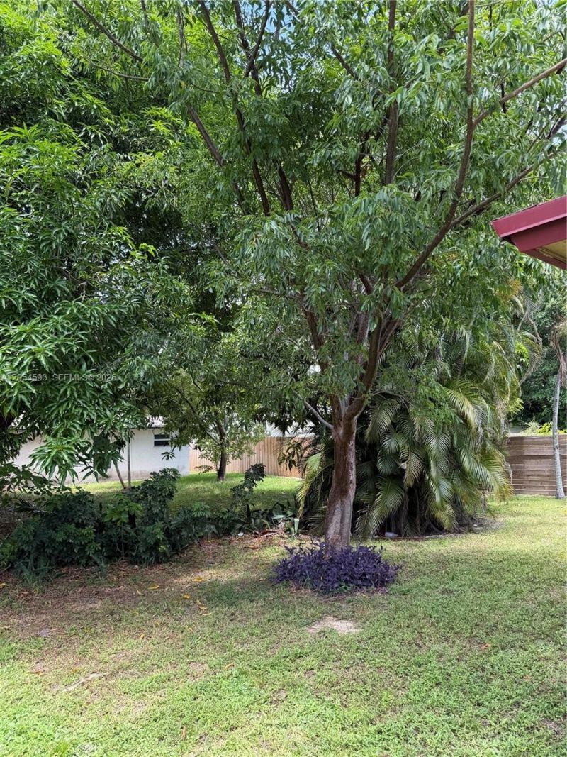 1561 NW 7th Ter , Pompano Beach, FL 33060 Photo