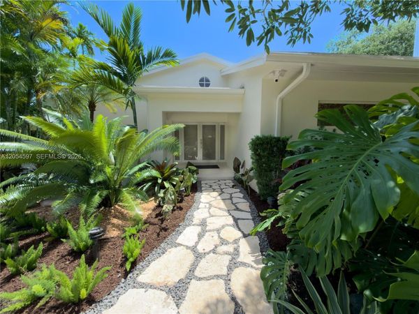 11450 SW 92nd Ct , Miami, FL 33176
