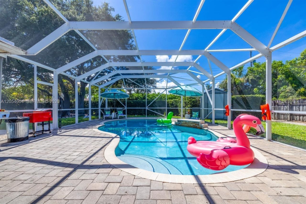 312 N Luna Ct , Hollywood, FL 33021 Photo