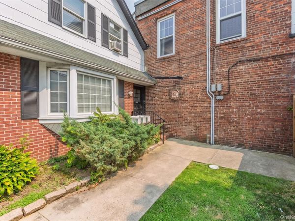 295 Railroad Avenue , Unit A, Sayville, NY 11782