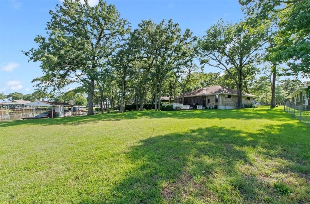 120 Los Peces , Gun Barrel City, TX 75156 Main Photo