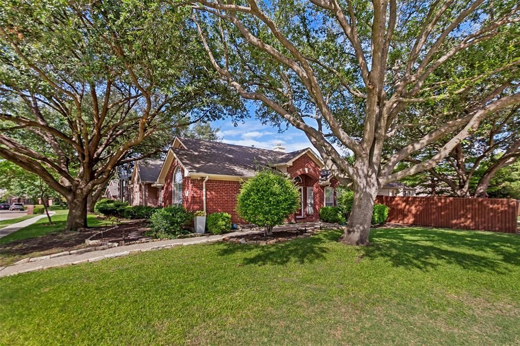 6800 Forest Hills Drive, Plano, TX 75023 Main Photo