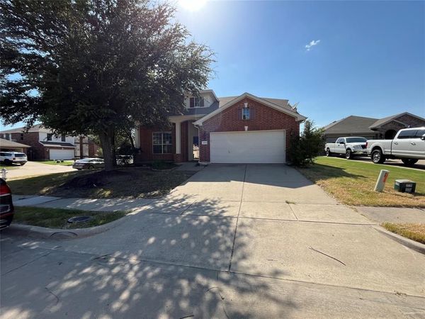 2011 New Braunfels , Forney, TX 75126