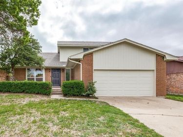 8782 Marilyn Drive , Frisco, TX 75033