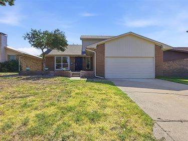 8782 Marilyn Drive, Frisco, TX 75033