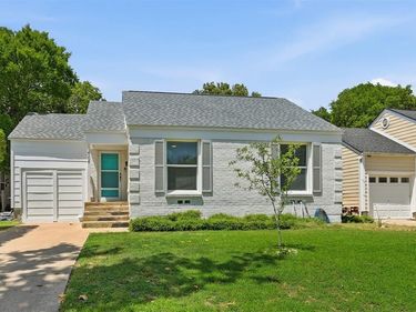 4308 Donnelly Avenue, Fort Worth, TX 76107