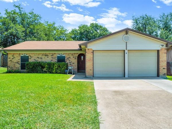 7616 Meadowbrook Drive, Watauga, TX 76148