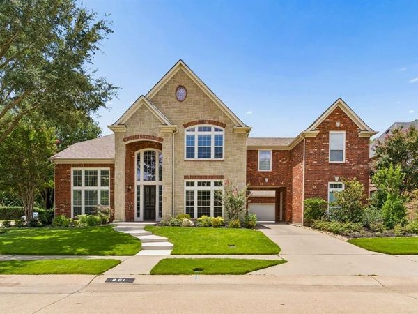 801 Glendevon Drive, McKinney, TX 75071