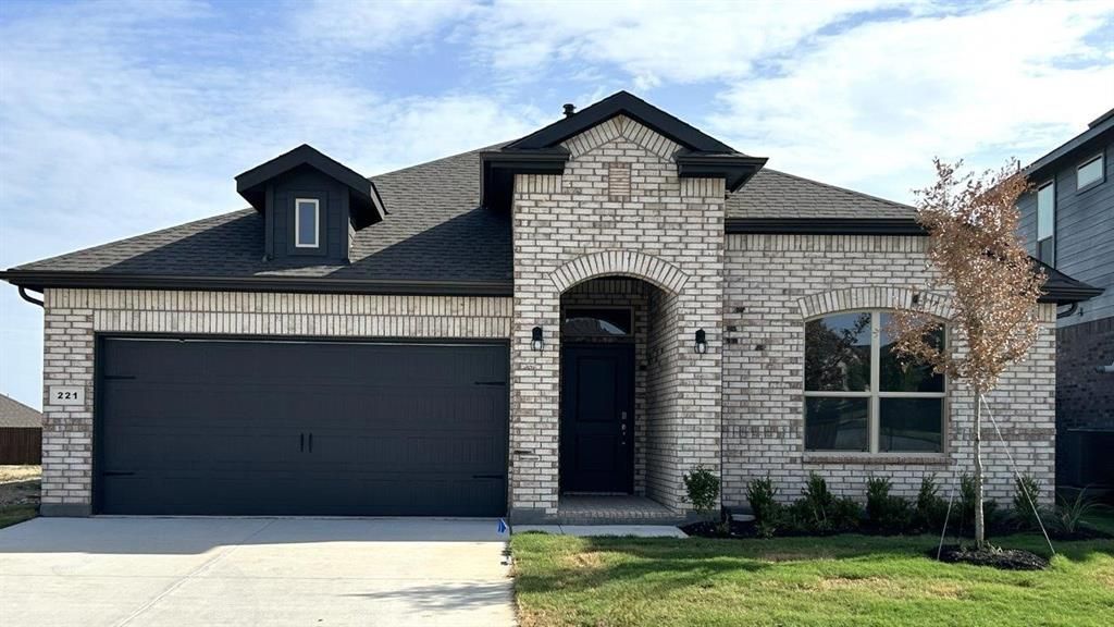 221 Lunayena Road, Rhome, TX 76078 Main Photo