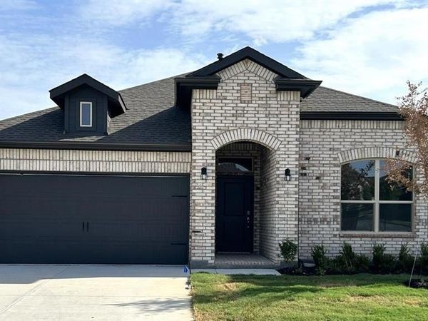 221 LUNAYENA Road, Rhome, TX 76078