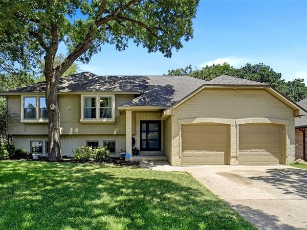 6813 Parkwood Drive, North Richland Hills, TX 76182