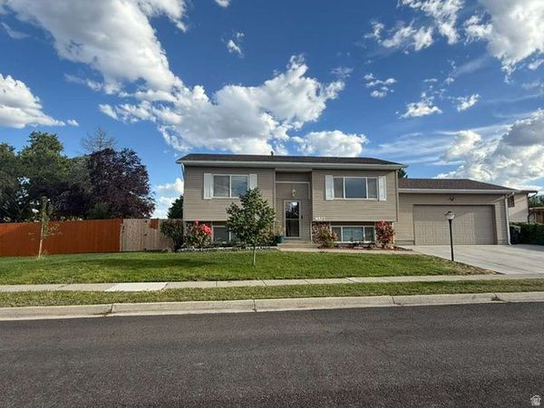 6527 W 3880 S, West Valley City, UT 84128