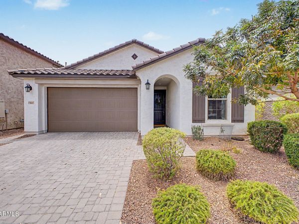 19607 W TURNEY Avenue, Litchfield Park, AZ 85340