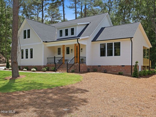 1320 S Mcneill Street, Carthage, NC 28327
